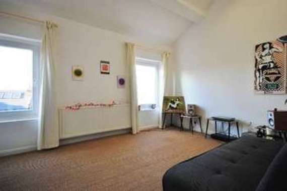 1 bedroom Flat for s...